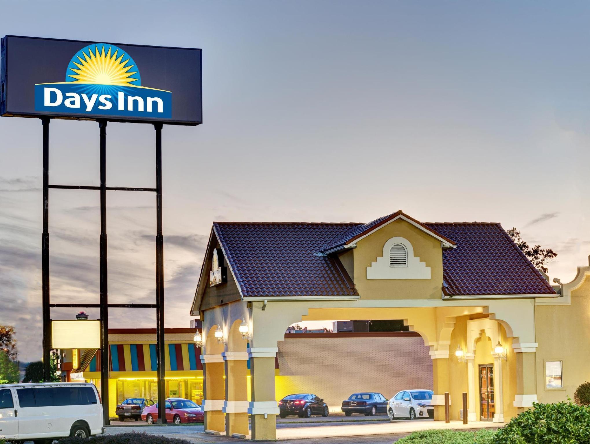 Days Inn By Wyndham Louisville Airport Fair And Expo Center Kültér fotó