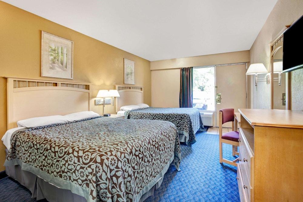 Days Inn By Wyndham Louisville Airport Fair And Expo Center Kültér fotó